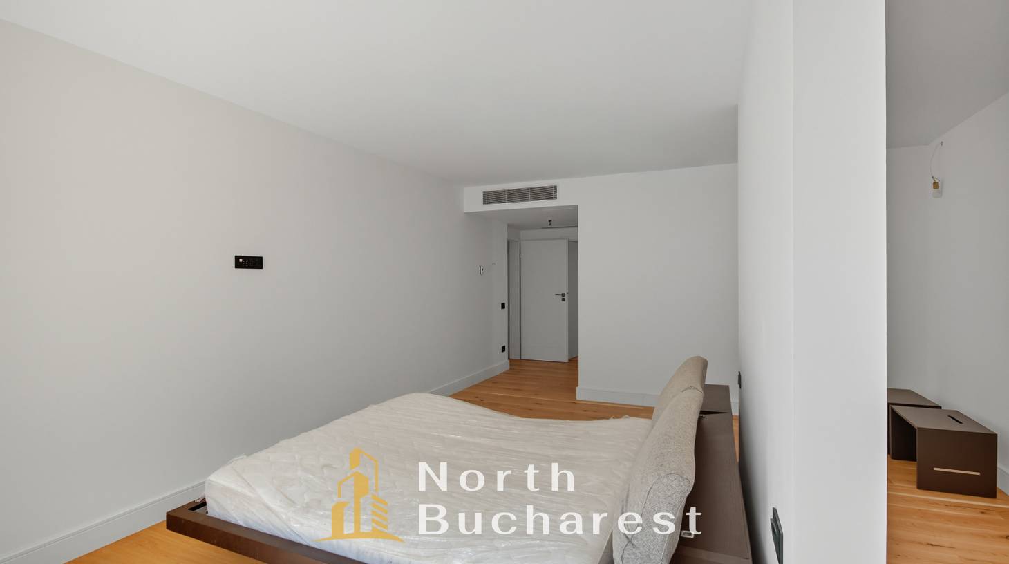 https://images.northbucharest.ro/D-r2o7P2AYBH5yJMb2i7Az170ZdXEFmOUJ3MoKM-KnU/watermark:0.75:so:0:30:0.39/resize:fill:1460:816:1/gravity:ce/bG9jYWw6Ly8vZXN0YXRlL2xyLzMxNmI0YTE3LWE5NzgtNGU4NS04NDkzLTBiOWI4YTZkMjZlOC5qcGVn