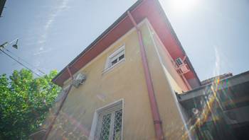 https://images.northbucharest.ro/DI_U8f_8lp8WnYJaI5ZonnuJIDHHYJUvJXN9s8Q10EM/resize:fill:350:198:1/gravity:ce/bG9jYWw6Ly8vZXN0YXRlL2xyL2Q3ZGM1MWNlLTYzN2MtNDkyZS05MjAxLWZmZWU0ZmRjMGE0Ny5qcGVn