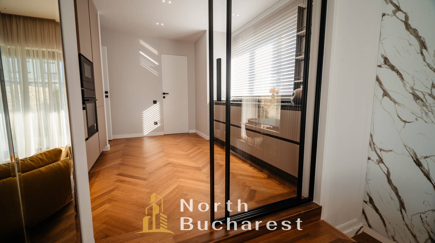 https://images.northbucharest.ro/DO5XNJEPeuKBjeUzqaICYOiibUHGlcveDLcw6IG1ry0/watermark:0.75:so:0:30:0.39/resize:fill:1460:816:1/gravity:ce/bG9jYWw6Ly8vZXN0YXRlL2xyL2M0ZDAxMWMxLTc3YTgtNGY2MC05ZGVlLTRlMWM4ZGY4Mjc5OS5qcGVn