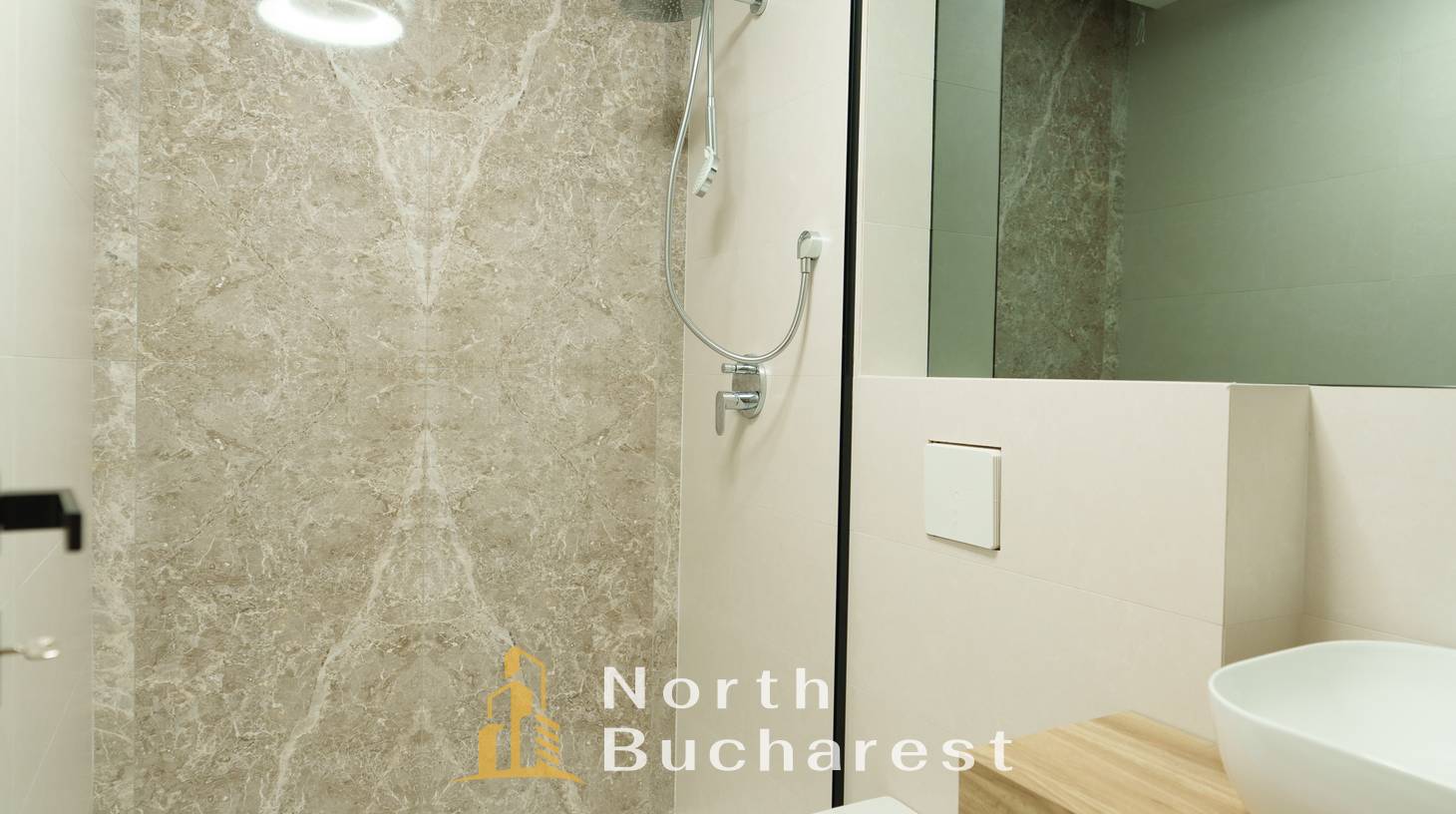 https://images.northbucharest.ro/DUDXxLD7l_HgDHGsoogG214LUEzATxbHsItlcxFHRsU/watermark:0.75:so:0:30:0.39/resize:fill:1460:816:1/gravity:ce/bG9jYWw6Ly8vZXN0YXRlL2xyLzc5ZTcwNmNmLTEzM2MtNDc4YS05NmNmLTFiNTk1YjA4NTQ2NC5qcGVn
