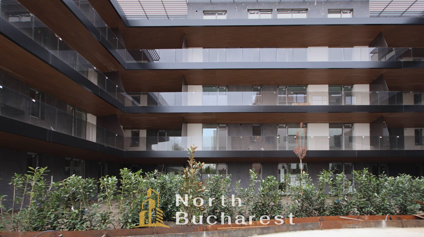 https://images.northbucharest.ro/DYxF8R73WVjbxffCVmX2xEfAUAyKEwsR-gFBId00Fvw/watermark:0.75:so:0:30:0.39/resize:fill:1460:816:1/gravity:ce/bG9jYWw6Ly8vY29tcGxleC9zbGlkZXMvNDE1M2M2ZjQtMTY5ZC00N2ZlLWFmNGYtMDNmNDlmYmI4ZTMwLmpwZWc