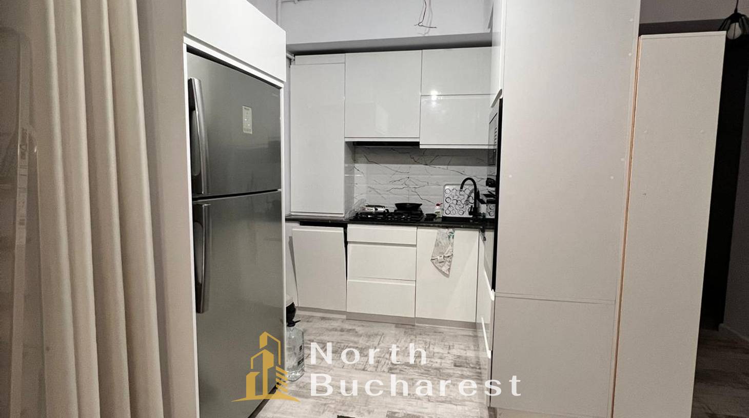 https://images.northbucharest.ro/EGlFmZwDHf4OG2UaCvzP58wSB_YzzUe5itc2om0oo0w/watermark:0.75:so:0:30:0.39/resize:fill:1460:816:1/gravity:ce/bG9jYWw6Ly8vZXN0YXRlL2xyLzljNGExMTFmLTk2MWMtNGQzOS04OGI0LTIyMGRiOGYyNjU0MS5qcGVn