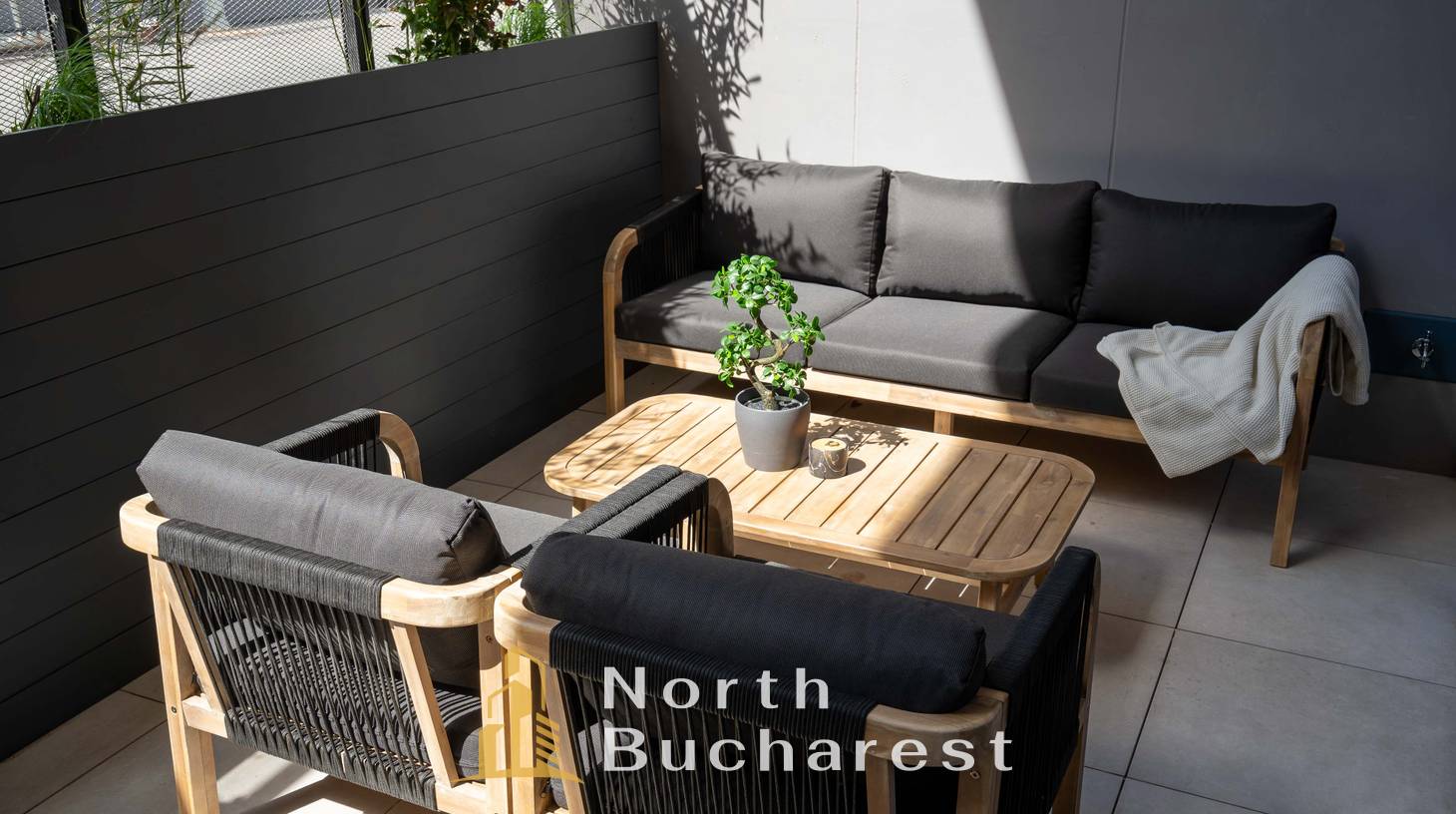 https://images.northbucharest.ro/ENtBWJvxUJ0ydaDHOdp3sLPAcSJp02IHUC497kFAiQ0/watermark:0.75:so:0:30:0.39/resize:fill:1460:816:1/gravity:ce/bG9jYWw6Ly8vZXN0YXRlL2xyLzU3ZTc0MjZkLTZjMGYtNDE1Mi04NjQ0LTNjNjdkOTVjNWZkNC5qcGVn