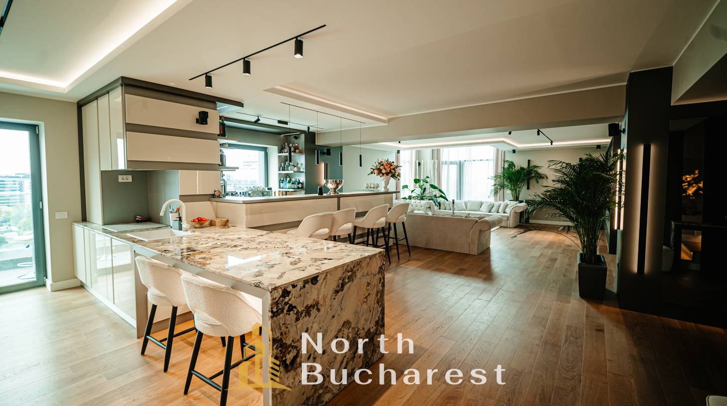 https://images.northbucharest.ro/EWBEm8F5kJZkYQy8kKSRywEGAE2EQcgb0uDoHjG26Wg/watermark:0.75:so:0:30:0.39/resize:fill:1460:816:1/gravity:ce/bG9jYWw6Ly8vZXN0YXRlL2xyLzkzZmYyY2U0LWZmNDktNDY1OC1hYjMzLTc0OWI3ZjBjMTRjNS5qcGVn