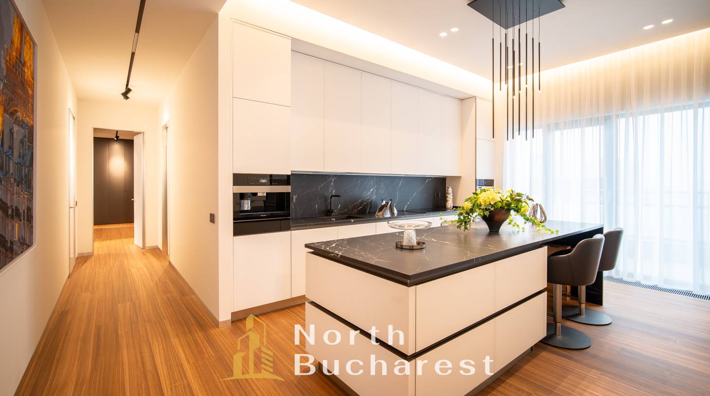 https://images.northbucharest.ro/EeD2untc0w9hWxpb3dIPw4PT-yBsxDo5ly79Q-QIigM/watermark:0.75:so:0:30:0.39/resize:fill:1460:816:1/gravity:ce/bG9jYWw6Ly8vZXN0YXRlL2xyLzcwYWU4NzM4LWEyY2QtNDhiOC1iZjVkLTBhZDgzNTRiM2RiZC5qcGVn