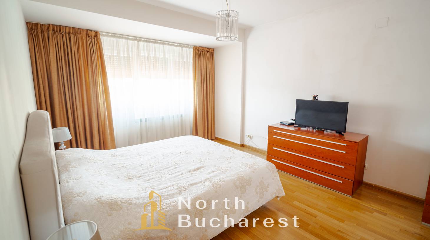 https://images.northbucharest.ro/Epv8_RjT51aYmakXlqdiGOykvTLFsndeHyVWHiLJSpI/watermark:0.75:so:0:30:0.39/resize:fill:1460:816:1/gravity:ce/bG9jYWw6Ly8vZXN0YXRlL2xyLzI1ZjkwNTc3LTU3OTYtNDEyNy04ZDNlLTE4ODFhMDQ4ODVhNC5qcGVn