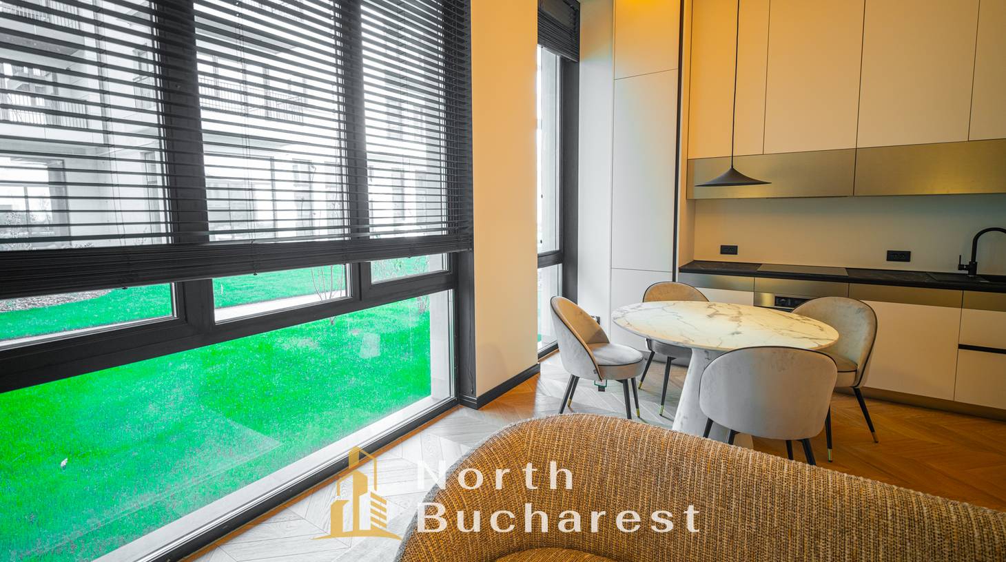 https://images.northbucharest.ro/FsN5Jjed4MTpPKZx1ZcdtmPrwTwpTVsz1zZXaYnRmPg/watermark:0.75:so:0:30:0.39/resize:fill:1460:816:1/gravity:ce/bG9jYWw6Ly8vZXN0YXRlL2xyLzFlMGQxN2Y1LTI3NmYtNDFjNC04OGE5LWIwZGE1ZGEyMTBjOC5qcGVn