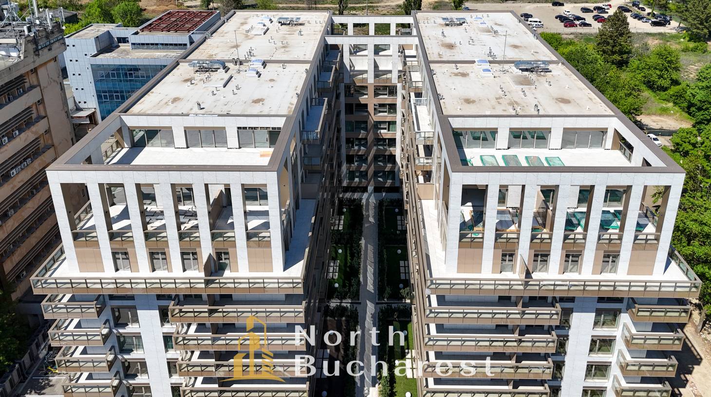 https://images.northbucharest.ro/G5Alf8jaQqragzjnMoUN79VyhbKq-KSfhTzD0xKobGI/watermark:0.75:so:0:30:0.39/resize:fill:1460:816:1/gravity:ce/bG9jYWw6Ly8vZXN0YXRlL2xyL2U4YThmOThhLWM2YTctNDBiOC1hY2QzLTA5Njg1Y2I1MmQ1Ny5qcGVn