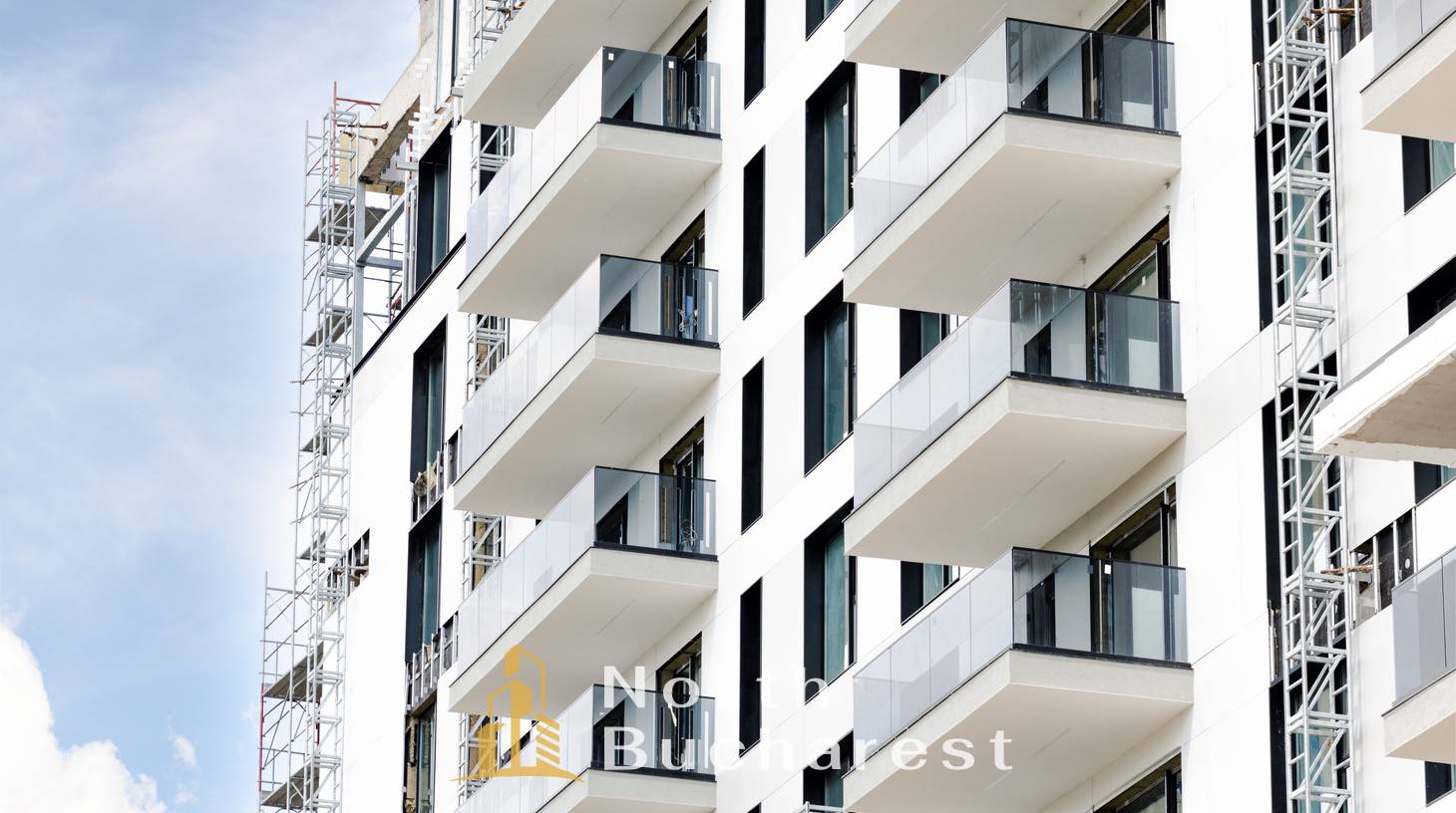 https://images.northbucharest.ro/GElUB0sx6ARTJJaxgPKXPkGNz-gDU4QIC-qUe4HGlRY/watermark:0.75:so:0:30:0.39/resize:fill:1460:816:1/gravity:ce/bG9jYWw6Ly8vZXN0YXRlL2xyLzczOWJhMGE4LTMyOTEtNGZiOS1hMTQwLTRkYzIxZjI1MGJhZC5qcGVn