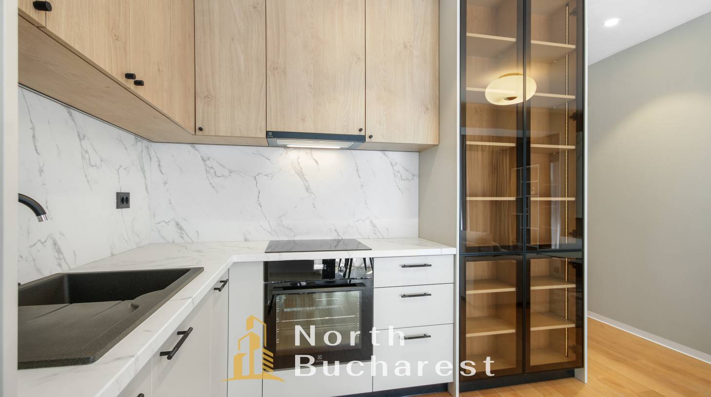 https://images.northbucharest.ro/HcRcew45S7ni7T8WQmZOeq_pHO_NtMlHZeSWOsyPb2c/watermark:0.75:so:0:30:0.39/resize:fill:1460:816:1/gravity:ce/bG9jYWw6Ly8vZXN0YXRlL2xyLzhiMjI4NzA5LWFmNjgtNGJlYy04YWRjLTMwMTJiZjFlNDhkNi5qcGVn