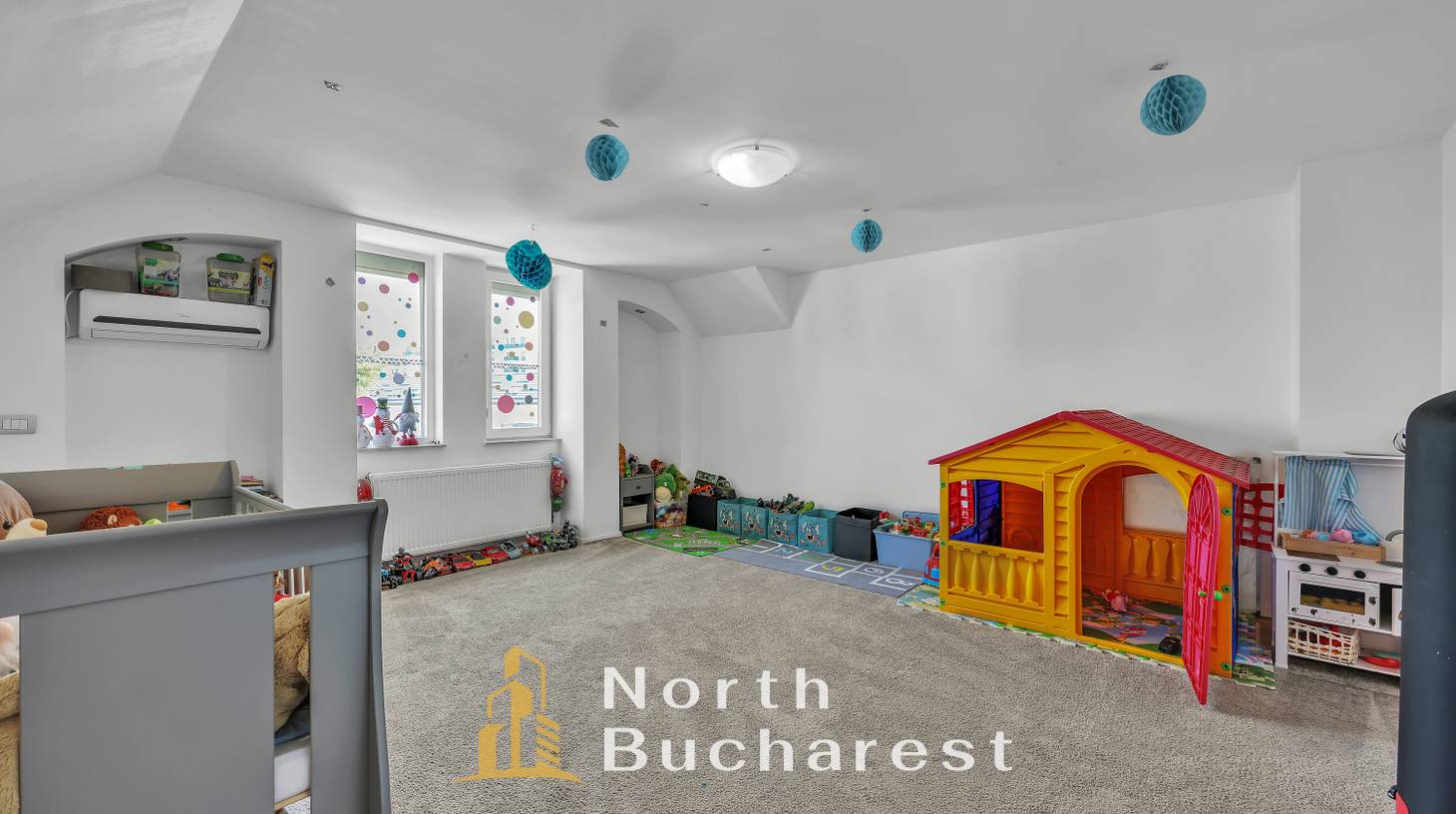 https://images.northbucharest.ro/HyTq3-LkxbBN0XvZKzsZq6E7NkrG5GQjsN_IJvaVeyU/watermark:0.75:so:0:30:0.39/resize:fill:1460:816:1/gravity:ce/bG9jYWw6Ly8vZXN0YXRlL2xyLzliY2JiNjg2LTk0N2YtNDZiOC1iMDBkLWNlZGIyNDU4YWFmYy5qcGVn