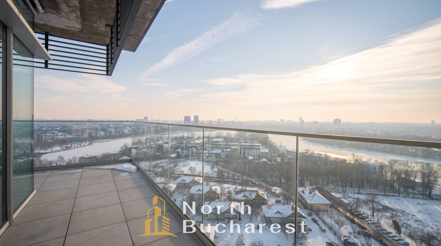 https://images.northbucharest.ro/I6J7_jk_4ogndrCRnXOYKX_v8p6509HmdzHcgfOmRvo/watermark:0.75:so:0:30:0.39/resize:fill:1460:816:1/gravity:ce/bG9jYWw6Ly8vZXN0YXRlL2xyLzhlNDAwNDIwLTA3NGYtNDc2ZS1hYWRlLTBhYmIwNGE1N2QxNS5qcGVn