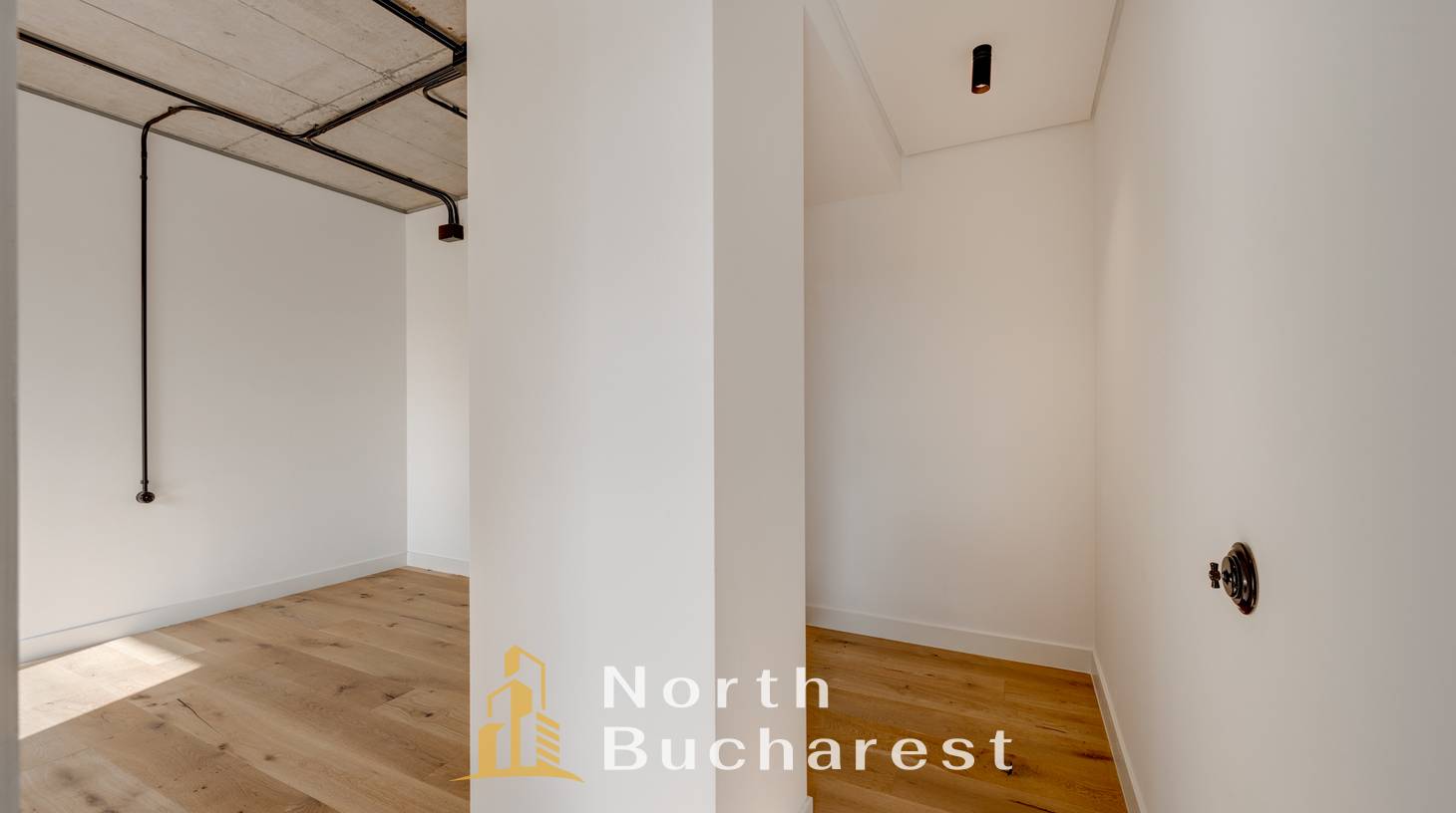 https://images.northbucharest.ro/IEhQ7QgQos1LENvrQLEB4z3MJWz-A3D2qC5royO3dzQ/watermark:0.75:so:0:30:0.39/resize:fill:1460:816:1/gravity:ce/bG9jYWw6Ly8vZXN0YXRlL2xyLzg4MmIyYzM4LTc5MmEtNGQzYy05YTdiLWViMjdiZDI2MDgzMy5qcGVn