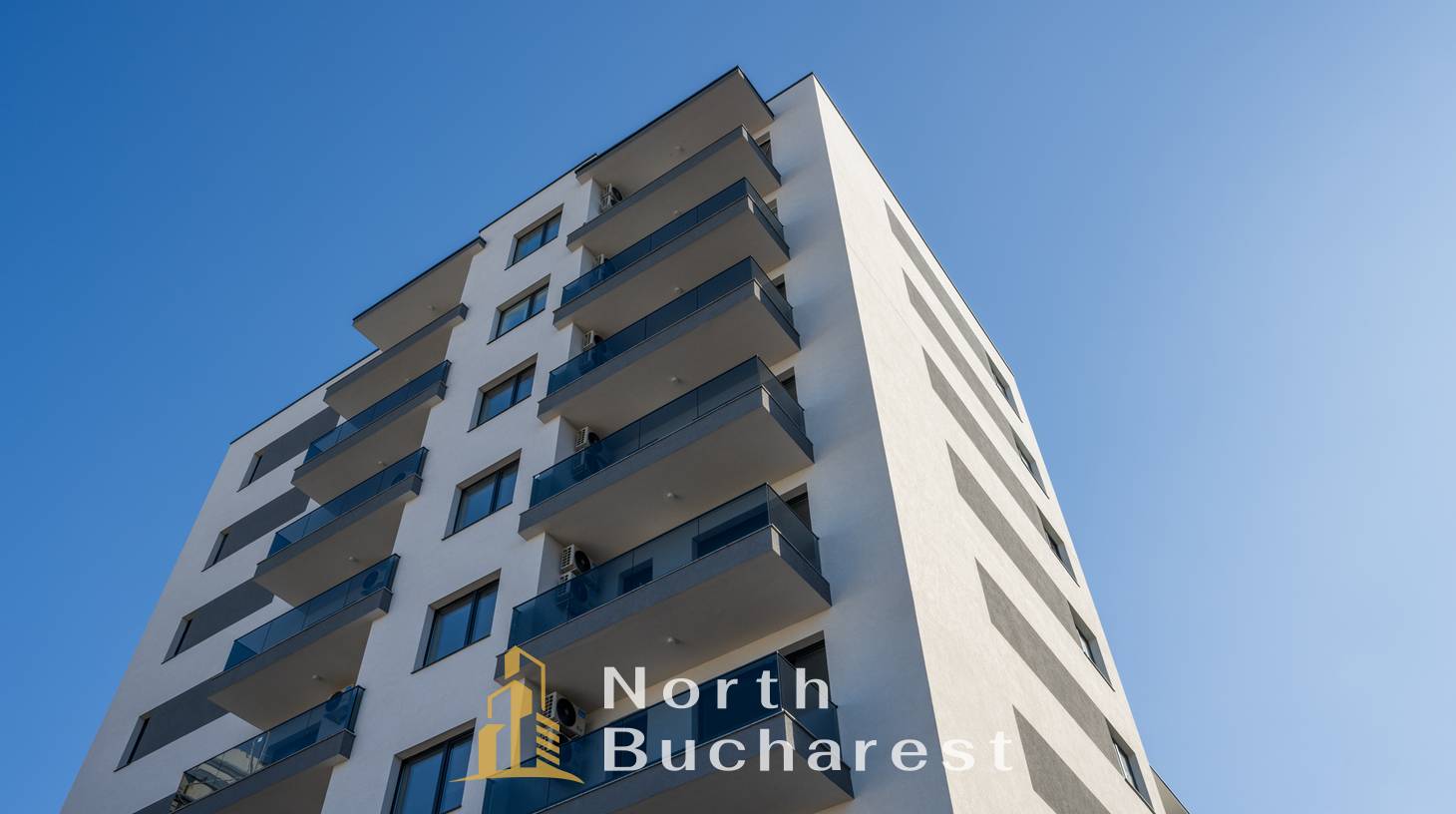 https://images.northbucharest.ro/IdvV46SiiWBaNpeebf6-BTBcpK4xBQigq9SBsrAzyCc/watermark:0.75:so:0:30:0.39/resize:fill:1460:816:1/gravity:ce/bG9jYWw6Ly8vZXN0YXRlL2xyLzE0ZGQxM2EzLWJiNWUtNGQ0Zi1hZmQzLWYzNzViYjU0OGQ2Ni5qcGVn