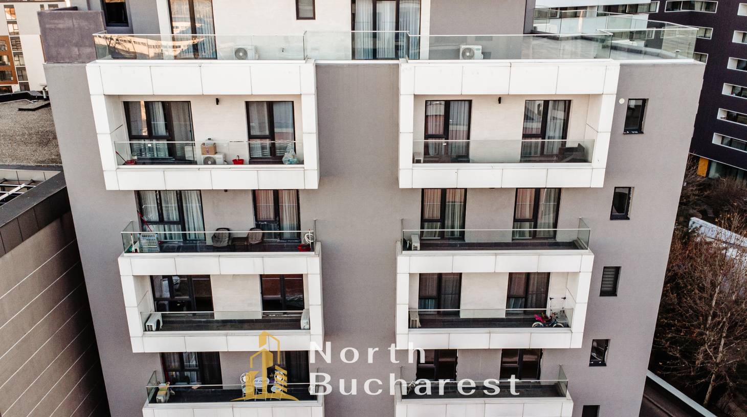 https://images.northbucharest.ro/Iz_yYgR1LQWKChhy9JwnY4jymalSmr6myWrEO45a7NY/watermark:0.75:so:0:30:0.39/resize:fill:1460:816:1/gravity:ce/bG9jYWw6Ly8vZXN0YXRlL2xyL2I4MGRhMDVjLTMxNTMtNDMyMi04NTdhLWEwZjU4NmMyZjNlMS5qcGVn