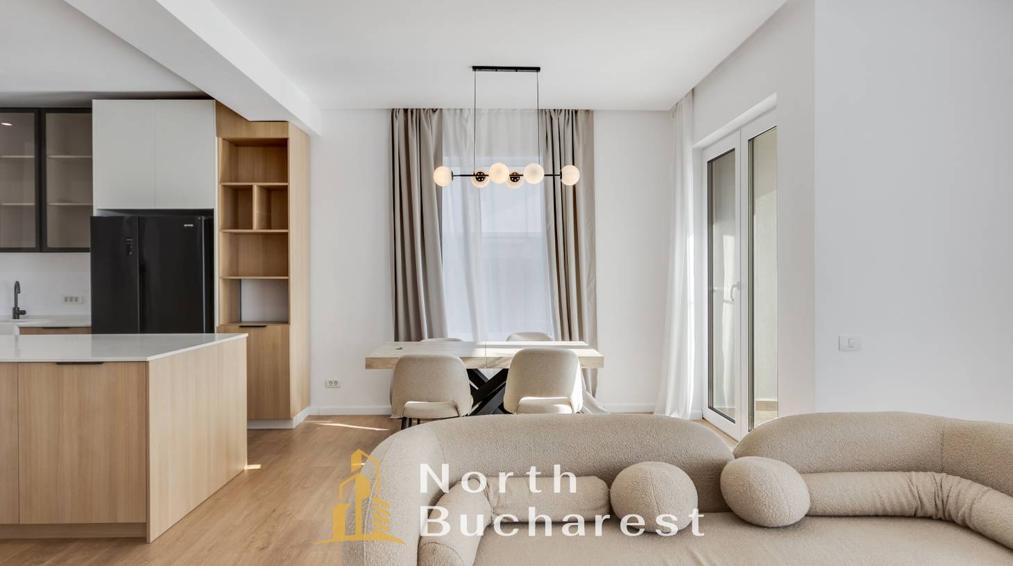 https://images.northbucharest.ro/JYoB04eRwIlhbuYTGp6jA77u9Mxa9kEtpAnDYqHcoKo/watermark:0.75:so:0:30:0.39/resize:fill:1460:816:1/gravity:ce/bG9jYWw6Ly8vZXN0YXRlL2xyLzQ3NzI1ZDU1LWU2Y2UtNDU2ZS05ZDljLTkxM2VhNzFkZmFhOC5qcGVn