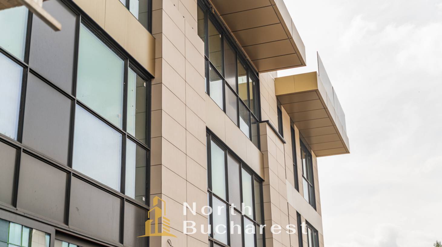 https://images.northbucharest.ro/KecZA2f5VpmaFrB0pXlyhmVfy5EQmaKBi39oNOZejZI/watermark:0.75:so:0:30:0.39/resize:fill:1460:816:1/gravity:ce/bG9jYWw6Ly8vZXN0YXRlL2xyLzI4NmFiM2ViLWUwNjYtNGFjOS05YmM3LWQ4MDdlMWZmN2ZhZC5qcGVn