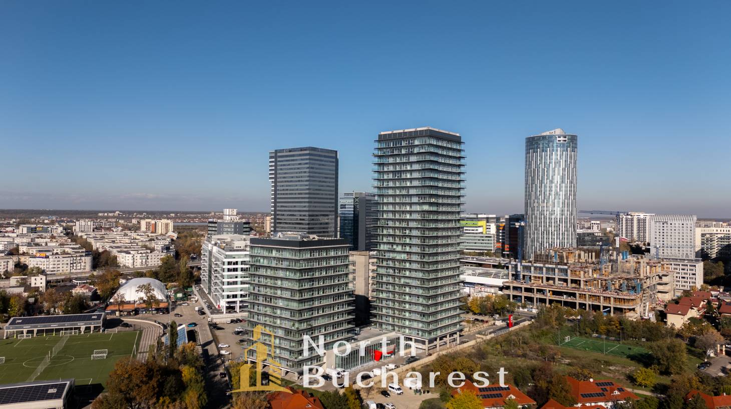 https://images.northbucharest.ro/L7wb0Q19_OdB5hYQrQr8Q2kBTrEXBZz-IQ8CUvl1uwU/watermark:0.75:so:0:30:0.39/resize:fill:1460:816:1/gravity:ce/bG9jYWw6Ly8vZXN0YXRlL2xyL2JhNWY1ODg4LTI3MmMtNDhlMy1hNmVlLWQzZTc2NjVjZWE1Ni5qcGVn