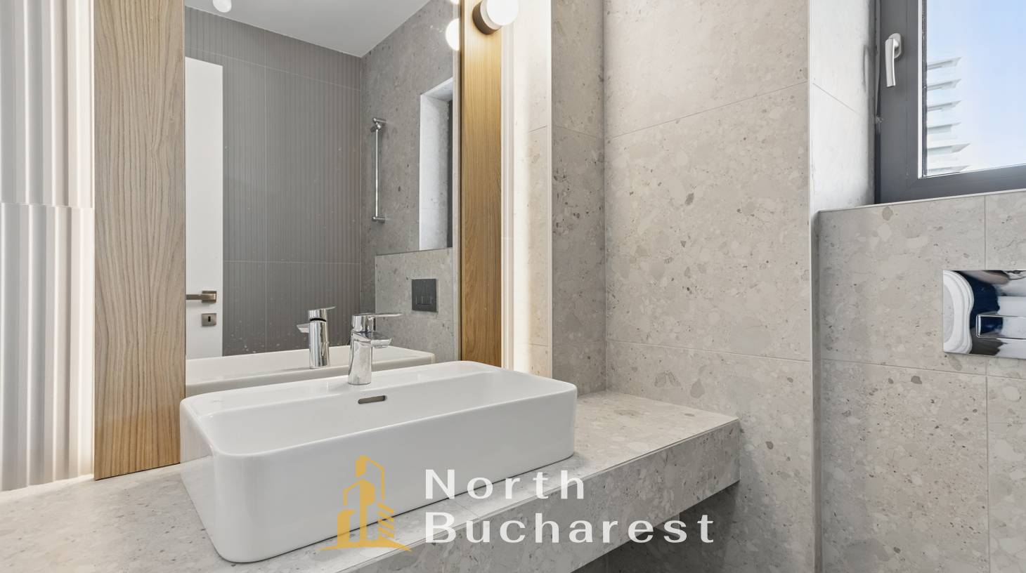 https://images.northbucharest.ro/LI_l6N13WbtBwOGDcxO6CD6LacLDNrM5-wxF3G4bfXM/watermark:0.75:so:0:30:0.39/resize:fill:1460:816:1/gravity:ce/bG9jYWw6Ly8vZXN0YXRlL2xyLzRkYWQzOGZhLTE5MzItNGQ3My1iZjUzLWI3YjcwZTkzOWJmMy5qcGVn