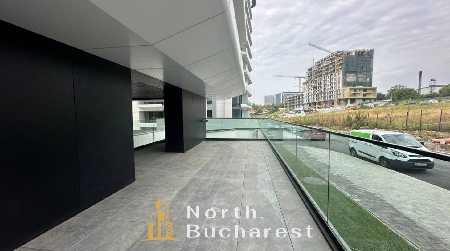 https://images.northbucharest.ro/MabKupxAougHI1o5pdCxpKpOnO_wN5YrnvIG6iHVWh0/watermark:0.75:so:0:30:0.39/resize:fill:1460:816:1/gravity:ce/bG9jYWw6Ly8vZXN0YXRlL2xyL2ZrM3dudjNtbGIzYTYycy02NTZfOC5qcGc