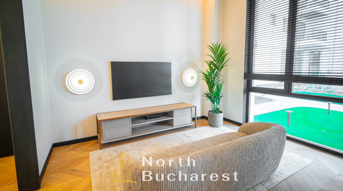 https://images.northbucharest.ro/Mc405be4EmQcjyeso5qn86uHPvF8l9gR7FM3Ct0N6Hg/watermark:0.75:so:0:30:0.39/resize:fill:1460:816:1/gravity:ce/bG9jYWw6Ly8vZXN0YXRlL2xyLzY4YTlhMjY5LWFhYTctNDAzNC1iNzVmLTAxMGZjODE4YTliYi5qcGVn