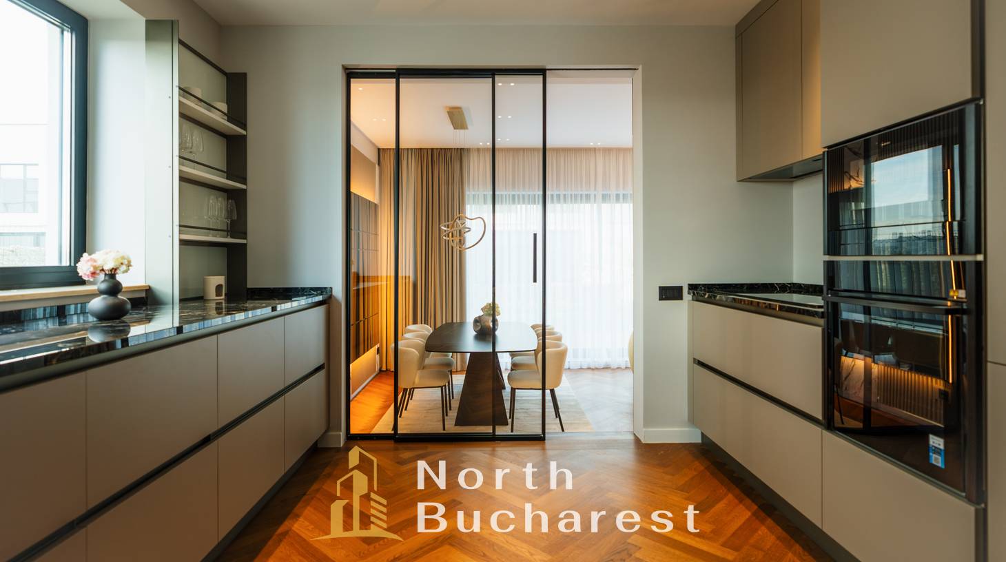 https://images.northbucharest.ro/NY-Yau6X8gfSIb2NAgY34VkC-4PjSfpBaPMFAmsu2WE/watermark:0.75:so:0:30:0.39/resize:fill:1460:816:1/gravity:ce/bG9jYWw6Ly8vZXN0YXRlL2xyL2NhNjg2NWY5LTY2NGQtNDM2Mi04N2FmLTNhZjBhOGM4NjA2Zi5qcGVn