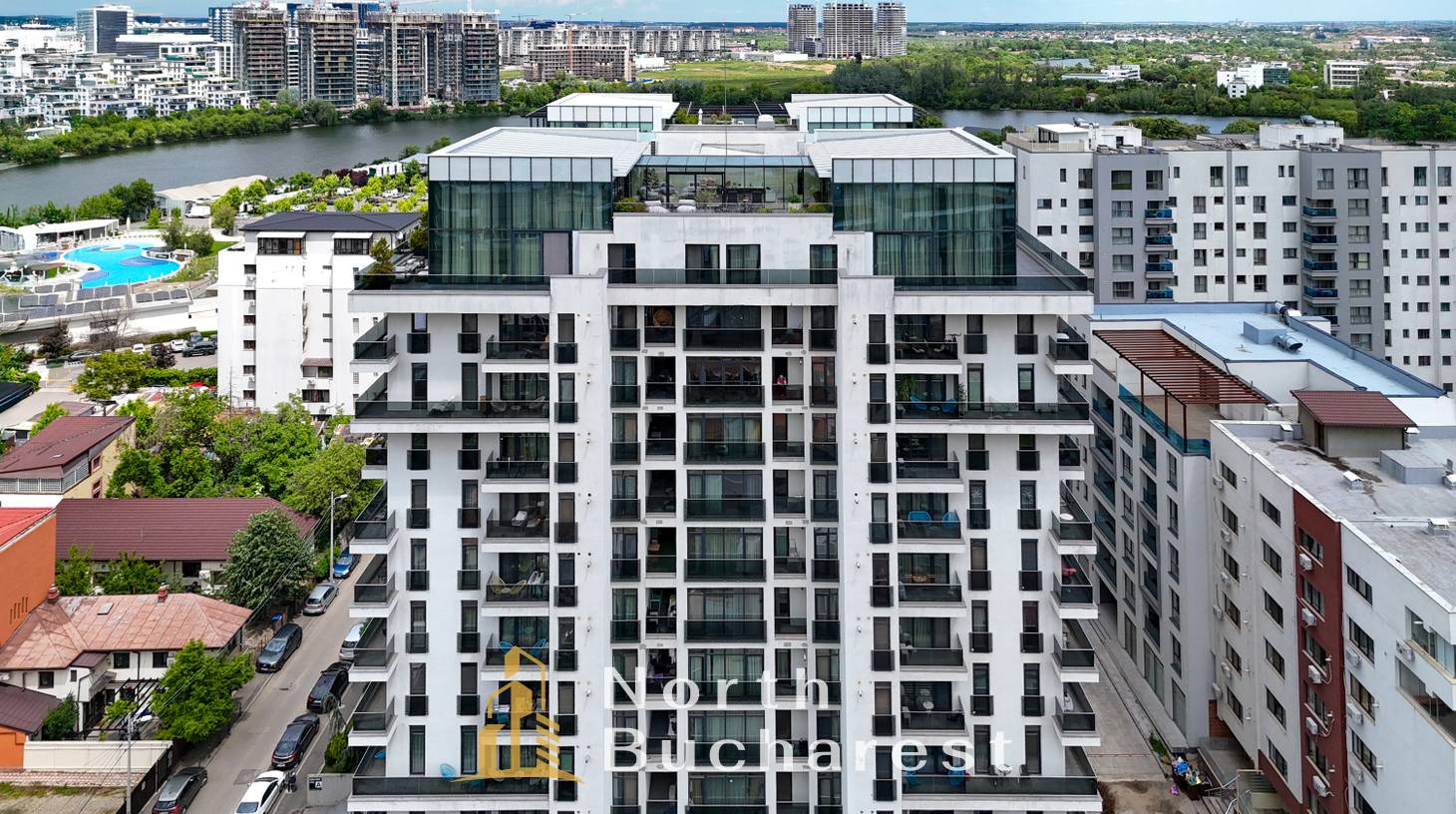 https://images.northbucharest.ro/NdhzZwCjpD4vyVt9mzpXaO4Gw0LDDilKH8twmUMfqyo/watermark:0.75:so:0:30:0.39/resize:fill:1460:816:1/gravity:ce/bG9jYWw6Ly8vZXN0YXRlL2xyL2U4Mjk1NmZkLTI4MjMtNDc0MS04MWRmLTU0NzA1ODZkN2VhMC5qcGVn