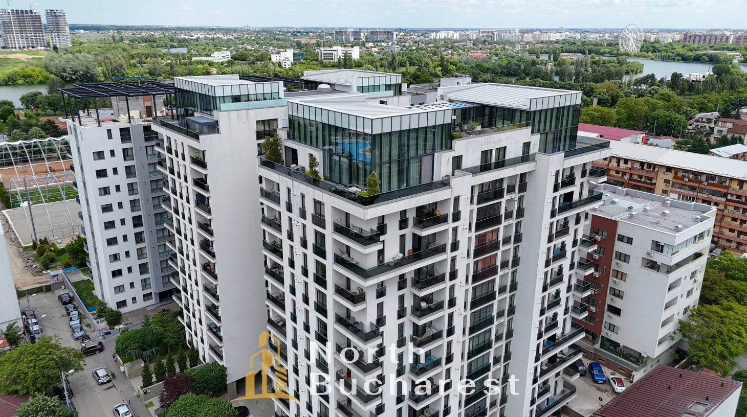 https://images.northbucharest.ro/NeCFNiCU9KbOP0DwhT9Pm0KKEYHm1P2urFc7TDEpEfM/watermark:0.75:so:0:30:0.39/resize:fill:1460:816:1/gravity:ce/bG9jYWw6Ly8vZXN0YXRlL2xyL2QxYjkzNmM5LTY1NTYtNDUyZS05ZGI5LTc3M2Q0MWRhOTA3OC5qcGVn