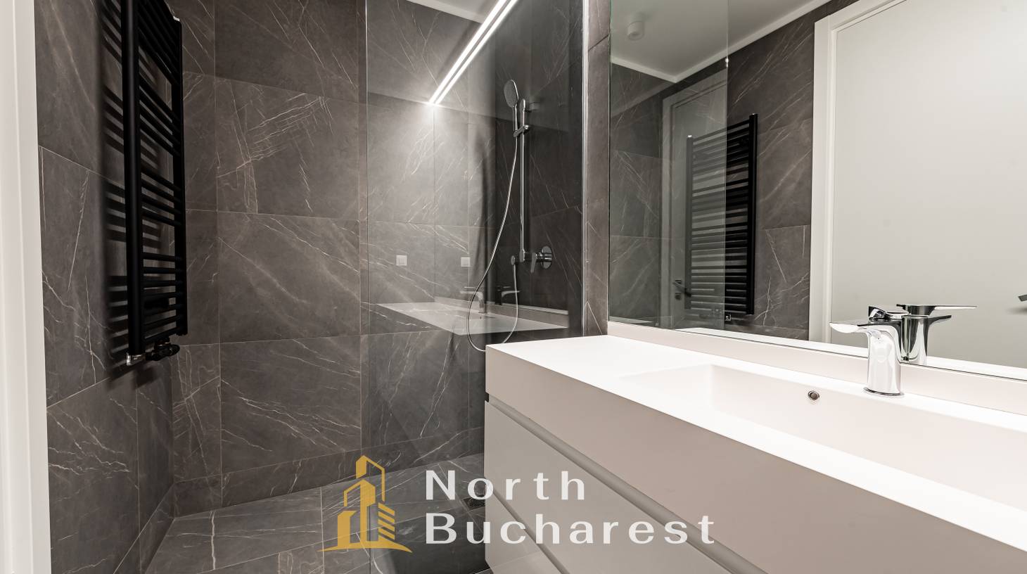 https://images.northbucharest.ro/NefI7a1M80m9JMgci7GgN5bpWZ3XNY-Ap5ZXC_-Q7DI/watermark:0.75:so:0:30:0.39/resize:fill:1460:816:1/gravity:ce/bG9jYWw6Ly8vZXN0YXRlL2xyLzE2NzczODY5LWZhZWItNDljMC1hOGE5LWMzNmFkMWYyYTgyMS5qcGVn