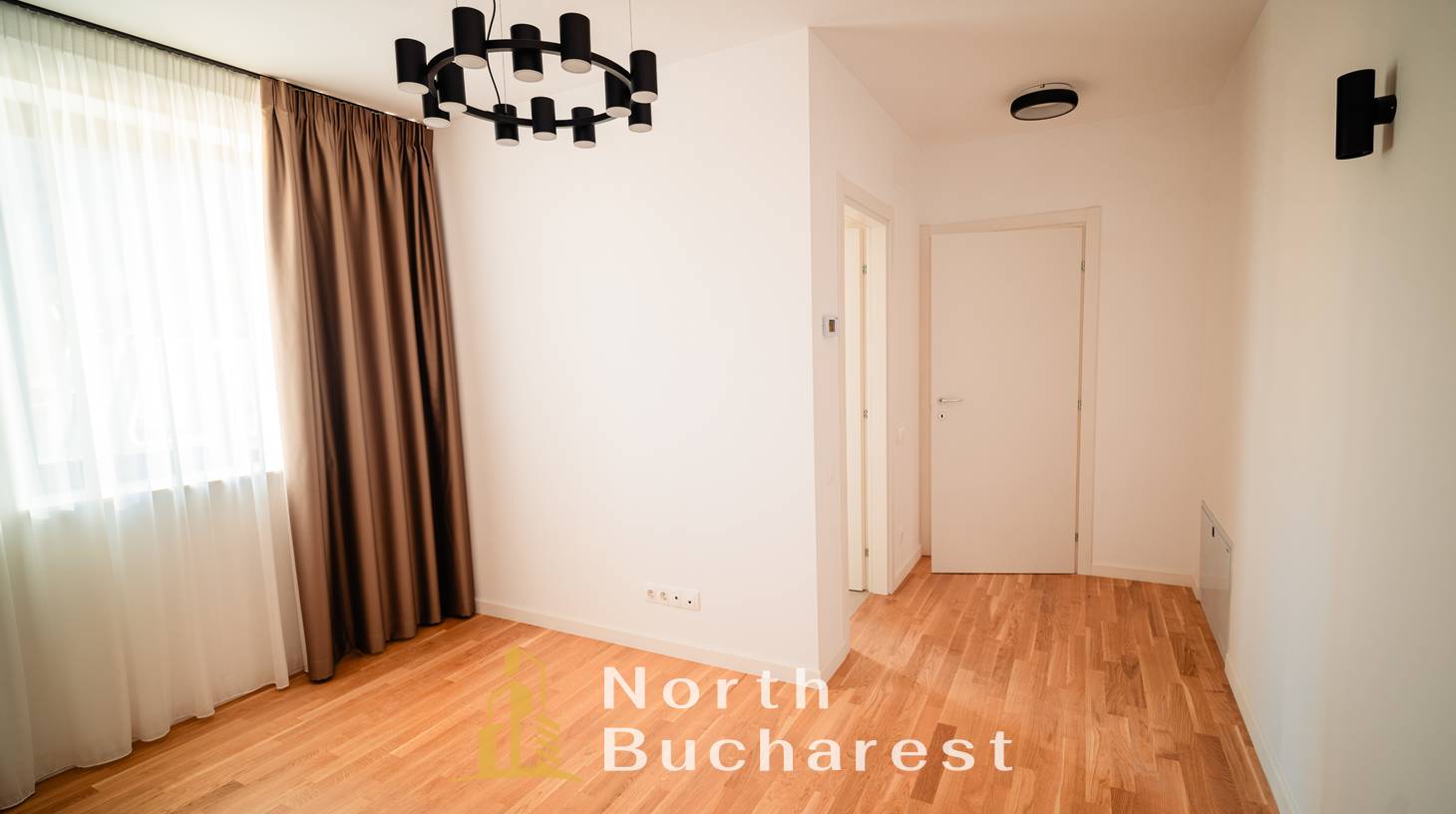 https://images.northbucharest.ro/Ni9R34mXF8Y7q5GJ5ESsdPZ7KsltL0AT3N0JJyANP-I/watermark:0.75:so:0:30:0.39/resize:fill:1460:816:1/gravity:ce/bG9jYWw6Ly8vZXN0YXRlL2xyL2NiZTNhNTFlLWM5MmItNDYwYS1hZjM4LWQ4YWY0ZGRjZWZlZS5qcGVn