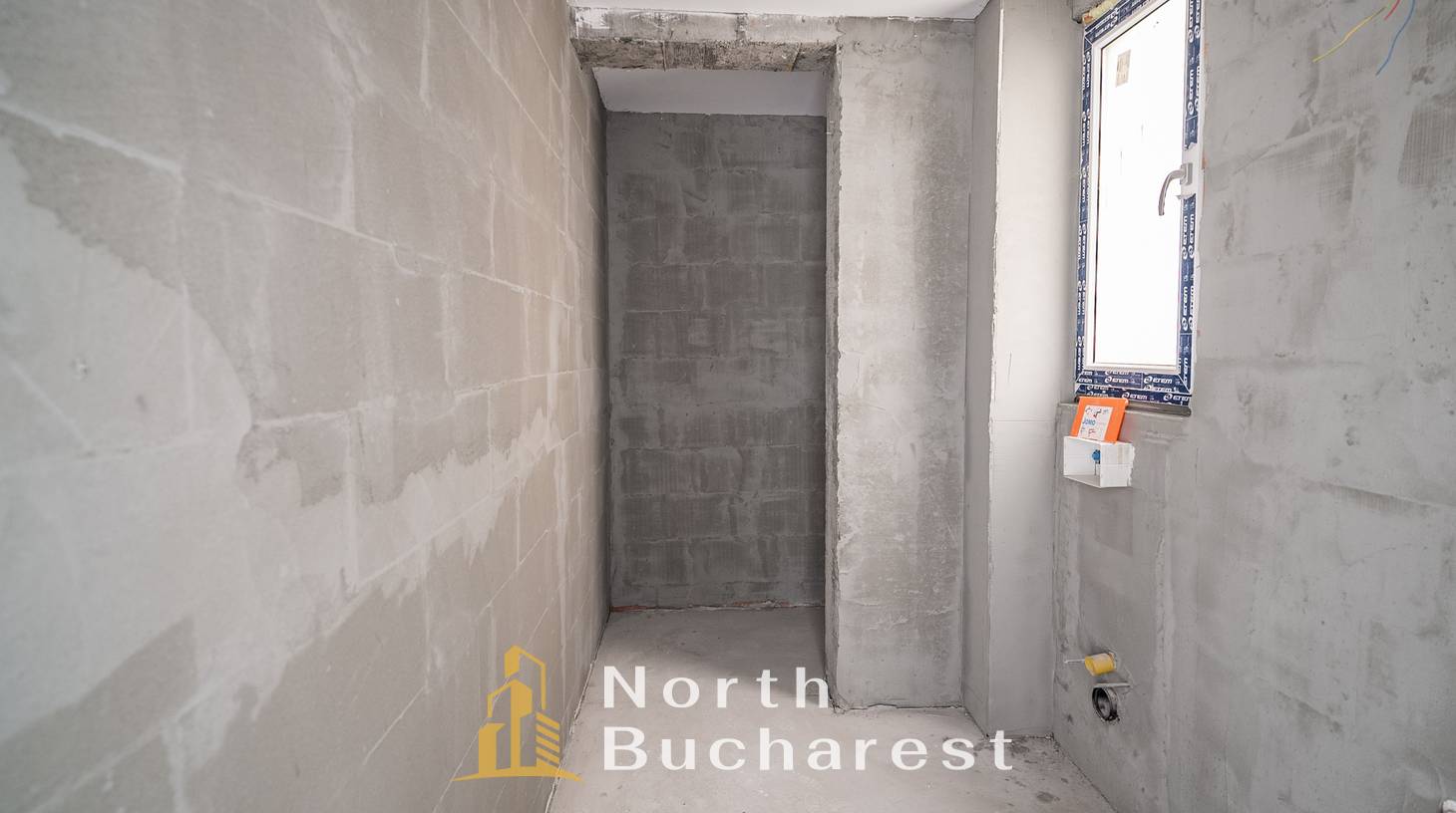 https://images.northbucharest.ro/NqzXyoosPa-tb-vcurHFfycBOKTl8KOvbCapzGVnZmQ/watermark:0.75:so:0:30:0.39/resize:fill:1460:816:1/gravity:ce/bG9jYWw6Ly8vZXN0YXRlL2xyLzk4Y2FjMjAwLThhYWYtNDNhMS04NDBlLWIxYTBhNjhkOGQ2Ny5qcGVn