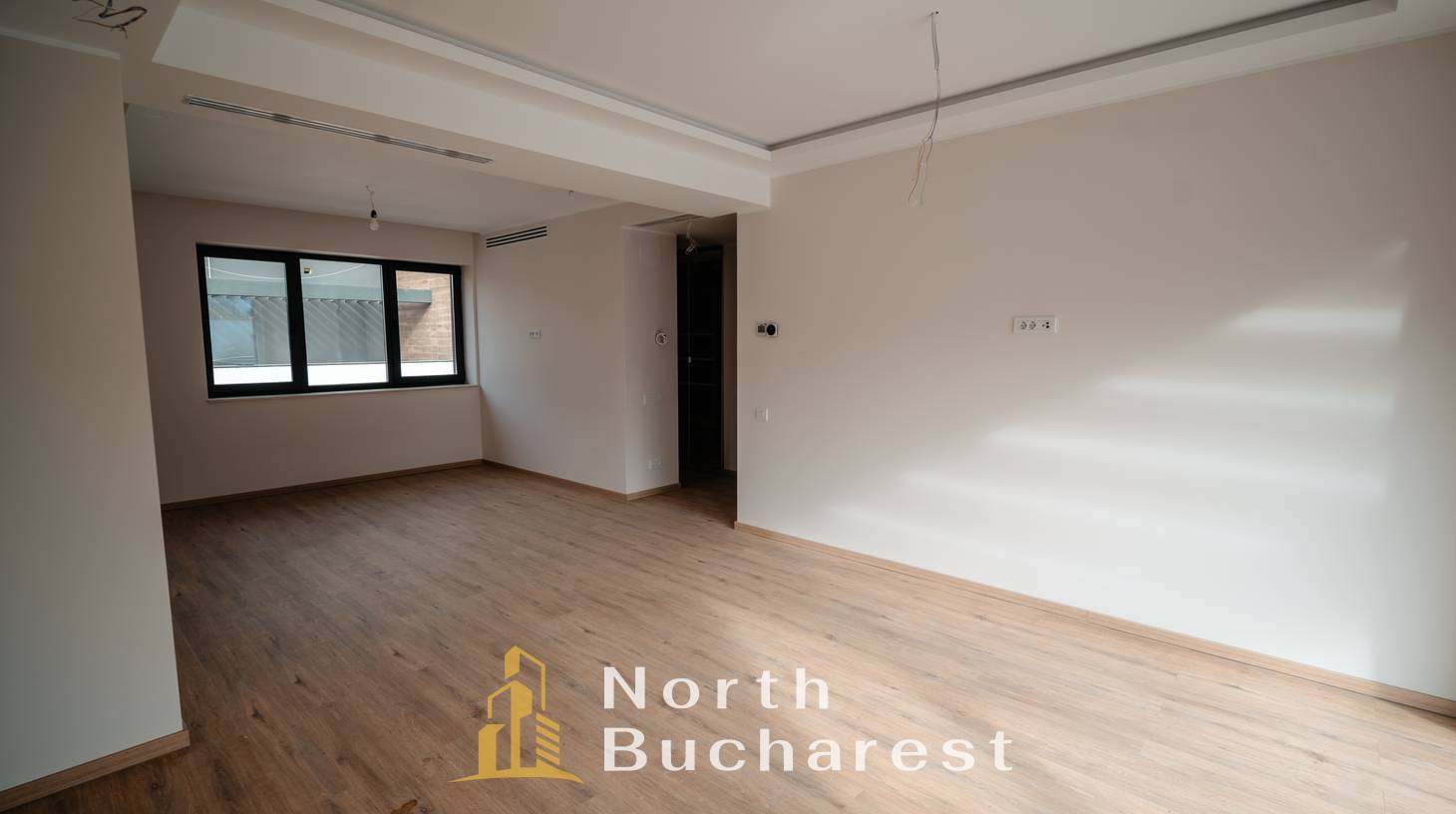 https://images.northbucharest.ro/Nsyzup0mxXp932bSs3pUvdN-xOBQSsdX2xc-M1kJTRU/watermark:0.75:so:0:30:0.39/resize:fill:1460:816:1/gravity:ce/bG9jYWw6Ly8vZXN0YXRlL2xyLzAwN2JiMzY4LWQ4ODAtNDYxNy1hNTc0LTZjNmE1ZWEwOWNlYS5qcGVn