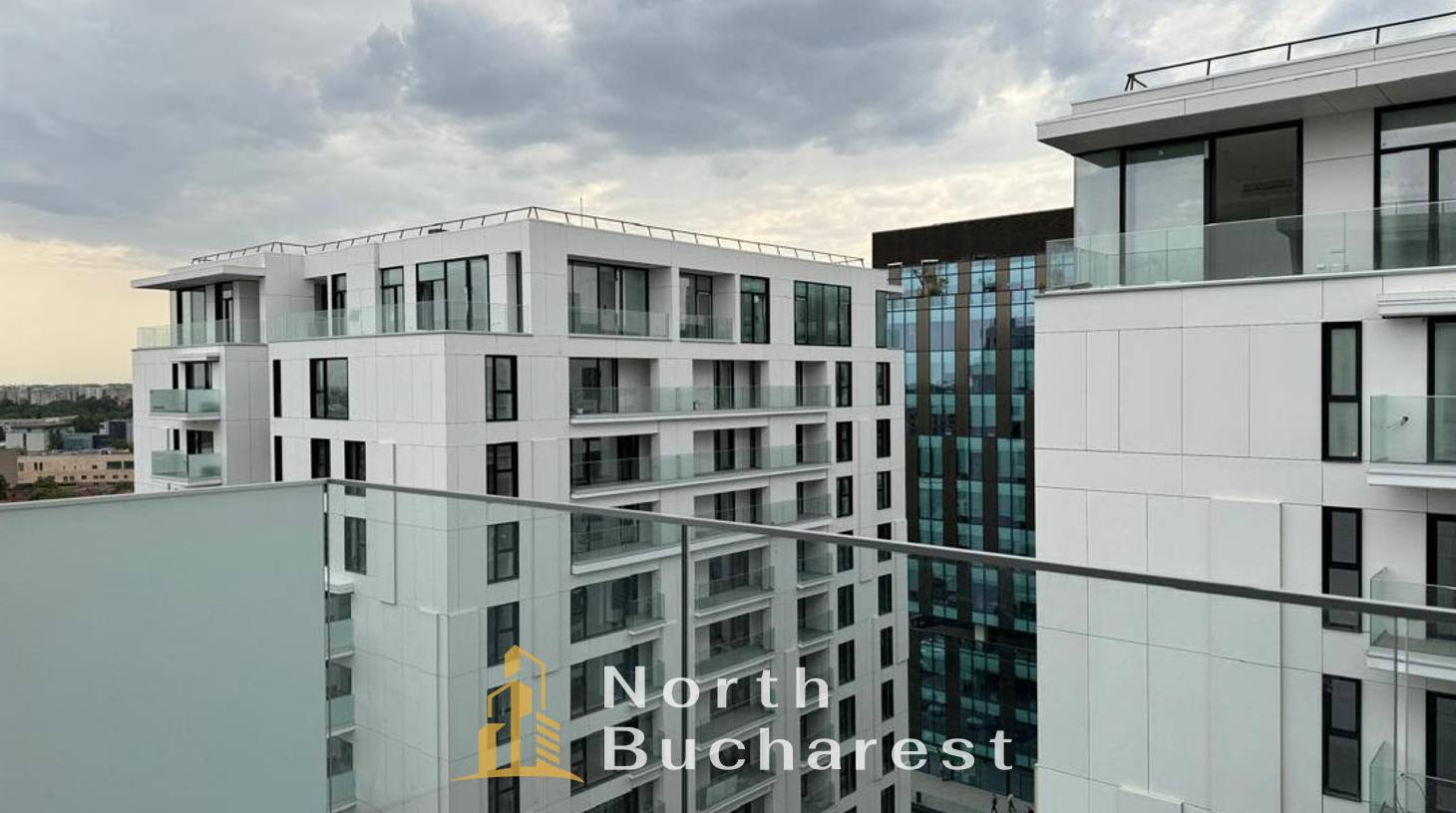 https://images.northbucharest.ro/NyypbeTw7xXFfrPSUSeCx5FQQEjy71XyC3pLelYTBng/watermark:0.75:so:0:30:0.39/resize:fill:1460:816:1/gravity:ce/bG9jYWw6Ly8vZXN0YXRlL2xyL2ViZDA3YjRhLTNkMWItNDU2Yi05NjIwLTRiMDgyYWZhZGQ1ZS5qcGVn