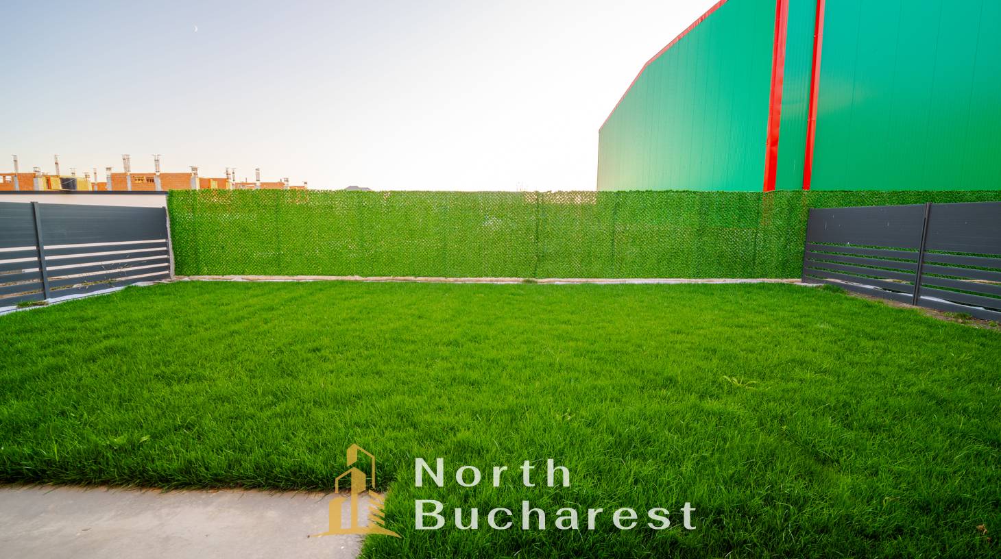 https://images.northbucharest.ro/O4ZFtWn0toz56AEC4ItC9lPVtVa2y5si7Wyrw5oJskQ/watermark:0.75:so:0:30:0.39/resize:fill:1460:816:1/gravity:ce/bG9jYWw6Ly8vZXN0YXRlL2xyLzczYWRmOGU2LTI0MzQtNDgyNS05ZTQ1LWI1YWU0OTQxMWUwNC5qcGVn
