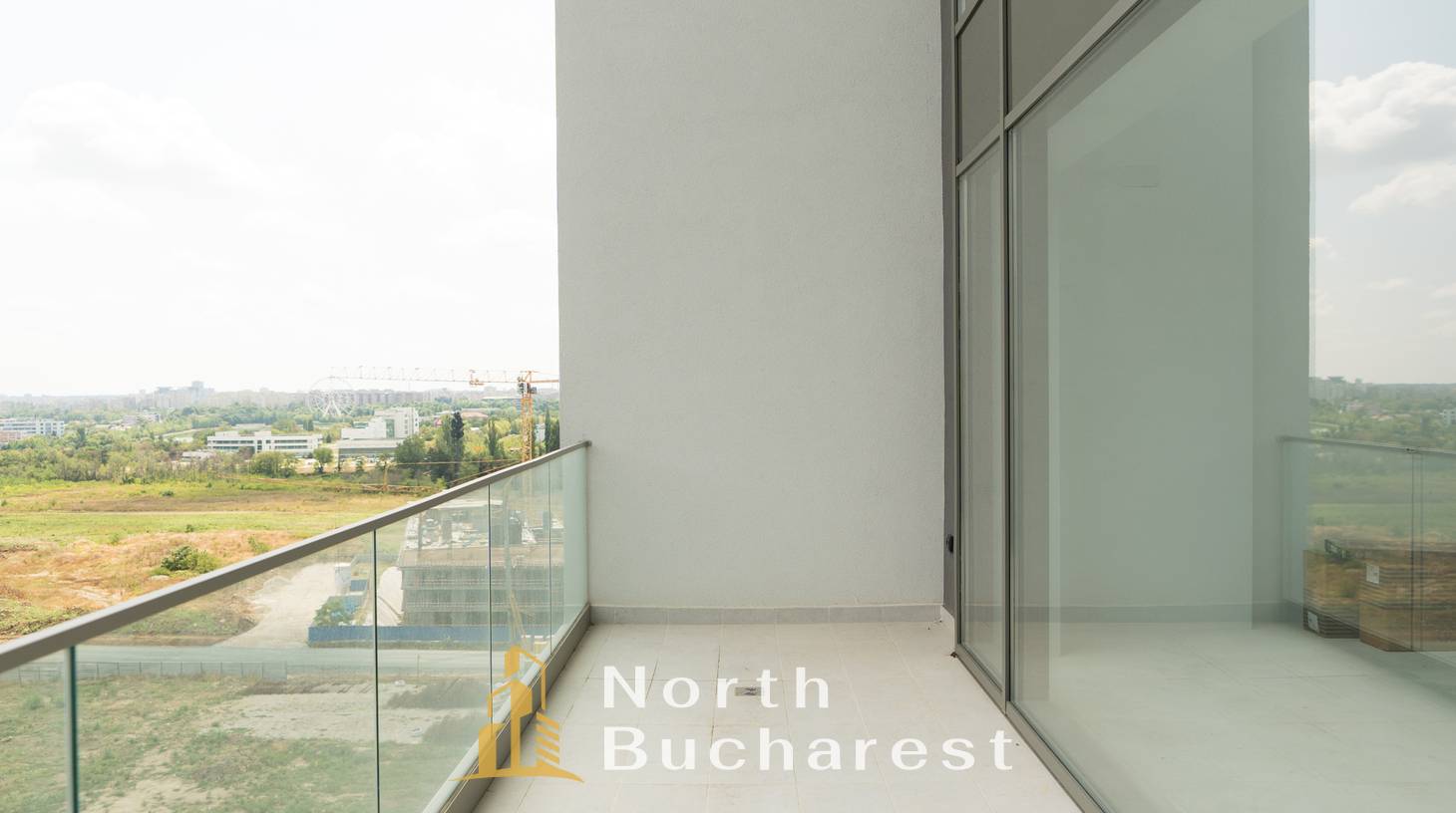 https://images.northbucharest.ro/O7lelq9wDwrTD0MQ-a66qDt8i2U6ZFnVDAq5WiaMdXE/watermark:0.75:so:0:30:0.39/resize:fill:1460:816:1/gravity:ce/bG9jYWw6Ly8vZXN0YXRlL2xyLzY1ODY4OTlmLWUyMTAtNGZmNC1hMWJlLTYwN2EzMzExOTM5Mi5qcGVn