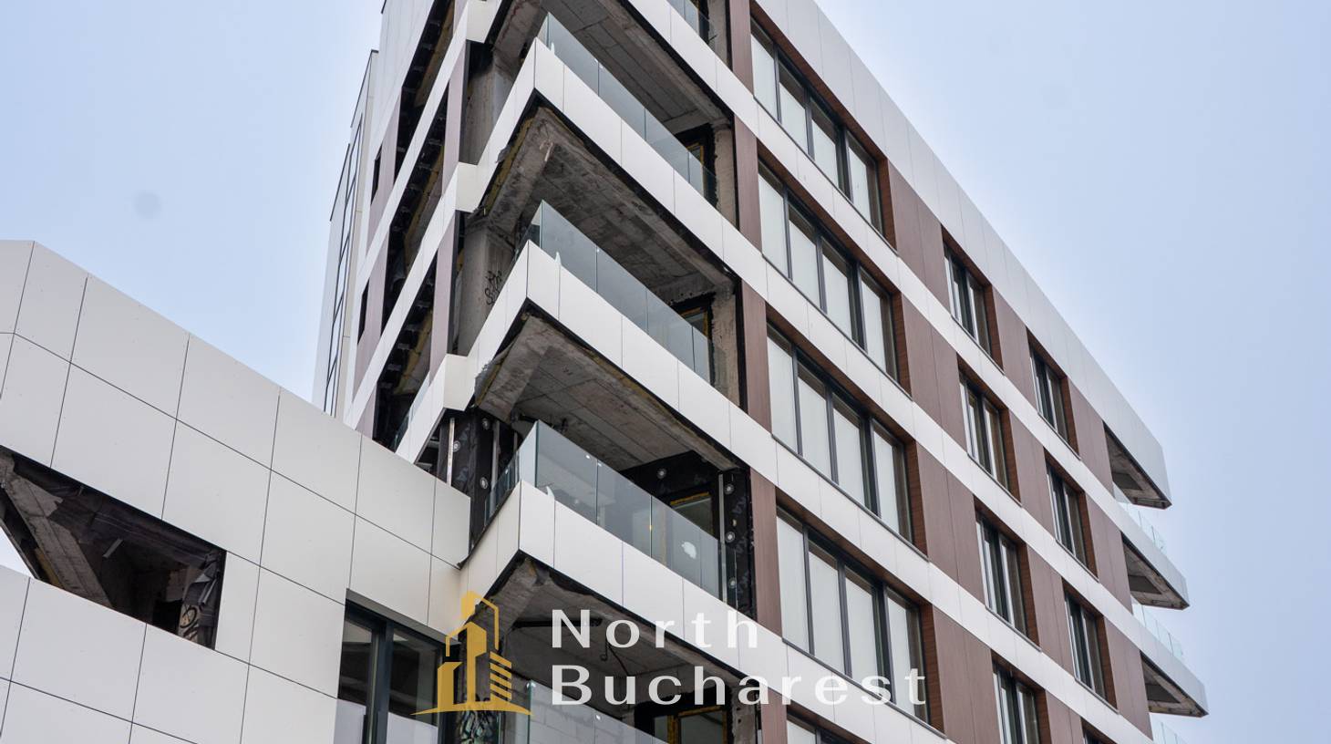 https://images.northbucharest.ro/OE4pPmS2tF-Ctpatwy-H-el1MHEwZfyMQFWoSBbj3rY/watermark:0.75:so:0:30:0.39/resize:fill:1460:816:1/gravity:ce/bG9jYWw6Ly8vZXN0YXRlL2xyL2I5ZTkzODI3LTk1OWMtNDM3My04MjdiLWJkYmJjOWRmYTczMi5qcGVn