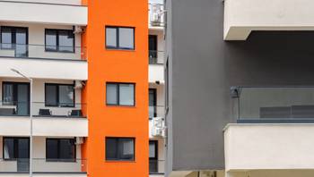 https://images.northbucharest.ro/OKJfW_U9-laYJ5PNZy5oTFFwHePG68Uzhl5DlpwOwxg/resize:fill:350:198:1/gravity:ce/bG9jYWw6Ly8vZXN0YXRlL2xyL2ZkZTM2YTQ1LTFkYTgtNDgwZC1hYTNmLTRkNjgzM2VlM2U0ZC5qcGVn