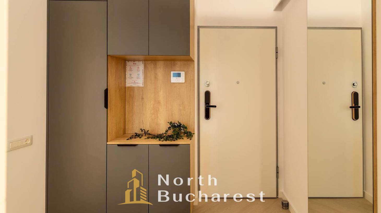 https://images.northbucharest.ro/OUv7qU6eVOxaINJ2NCXSiPU-_76cESTmaxTz7vlLFEo/watermark:0.75:so:0:30:0.39/resize:fill:1460:816:1/gravity:ce/bG9jYWw6Ly8vZXN0YXRlL2xyLzY5YWY5NGRmLTlhZWUtNDliNy1hYWQyLWY1NmMyODllOTc1Zi5qcGVn