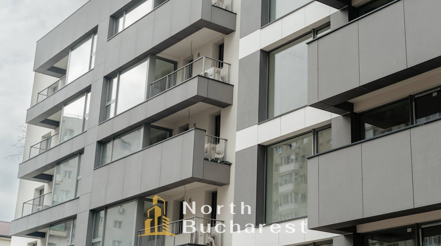 https://images.northbucharest.ro/OoPd7BMDgTMXUDG-VnsIpHXOHncl3ktYMluoBA0e0sg/watermark:0.75:so:0:30:0.39/resize:fill:1460:816:1/gravity:ce/bG9jYWw6Ly8vZXN0YXRlL2xyL2Y2ZGU4NmUyLTRlMzAtNDg4Zi05YTBjLTlmM2U0ZjA0ZjQwZC5qcGVn
