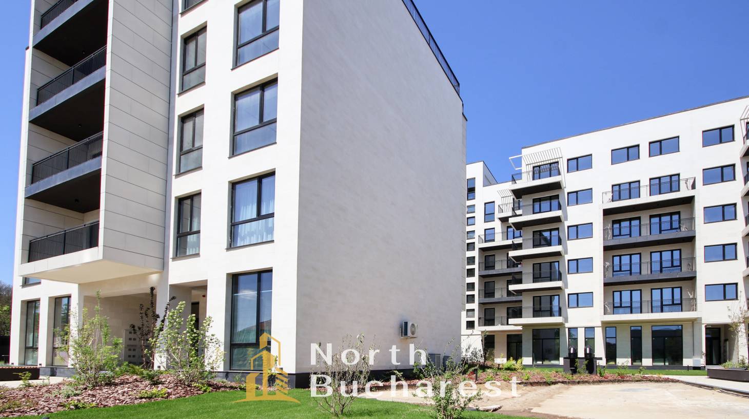 https://images.northbucharest.ro/PcdfUYAEMklDweZUGGWxCRszp_H1VGn7xCxtQYvUon0/watermark:0.75:so:0:30:0.39/resize:fill:1460:816:1/gravity:ce/bG9jYWw6Ly8vZXN0YXRlL2xyLzUwZGM3YmE0LTBkMWQtNGM3Yi04Y2Y3LTUxNTc3YjJkOTNjOS5qcGVn