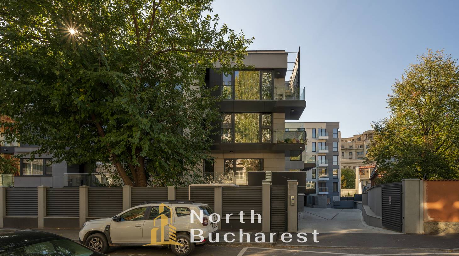 https://images.northbucharest.ro/PkaKsl7tDvDavly9CuN9lX9d19jA_jw1dNZ0U22A01I/watermark:0.75:so:0:30:0.39/resize:fill:1460:816:1/gravity:ce/bG9jYWw6Ly8vY29tcGxleC9zbGlkZXMvNzJiM2NiY2EtMzI5Ny00YTljLTg1M2UtYTQxMjg4ZmU1NzdjLmpwZWc