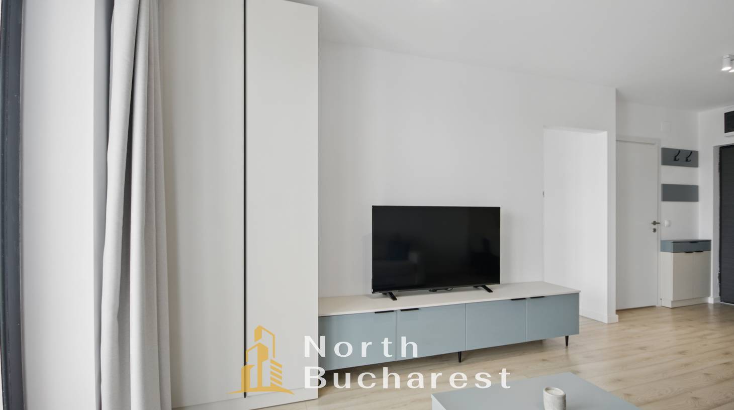 https://images.northbucharest.ro/Pq6bvqNDwfHhYRf7e47S5VAAK4eTX8hvhY3gziwCyMg/watermark:0.75:so:0:30:0.39/resize:fill:1460:816:1/gravity:ce/bG9jYWw6Ly8vZXN0YXRlL2xyL2YwOTFjM2MyLTY1MmMtNDBkMi05NzVlLWE5ZjYwZWUyMGI4MC5qcGVn