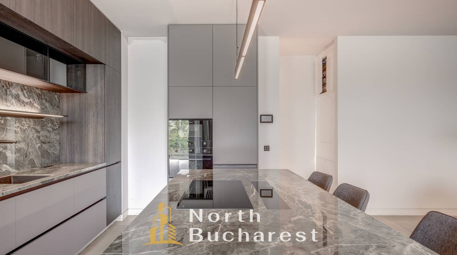 https://images.northbucharest.ro/PuScEDNaEQTQzusnGWQjEsDJf7cNzVbb9nH1Xldq4wk/watermark:0.75:so:0:30:0.39/resize:fill:1460:816:1/gravity:ce/bG9jYWw6Ly8vZXN0YXRlL2xyL2E5Nzc2MzYwLWM3NzUtNDM2ZS04ODk0LWIzMzI3YzUzZjI0MS5qcGVn