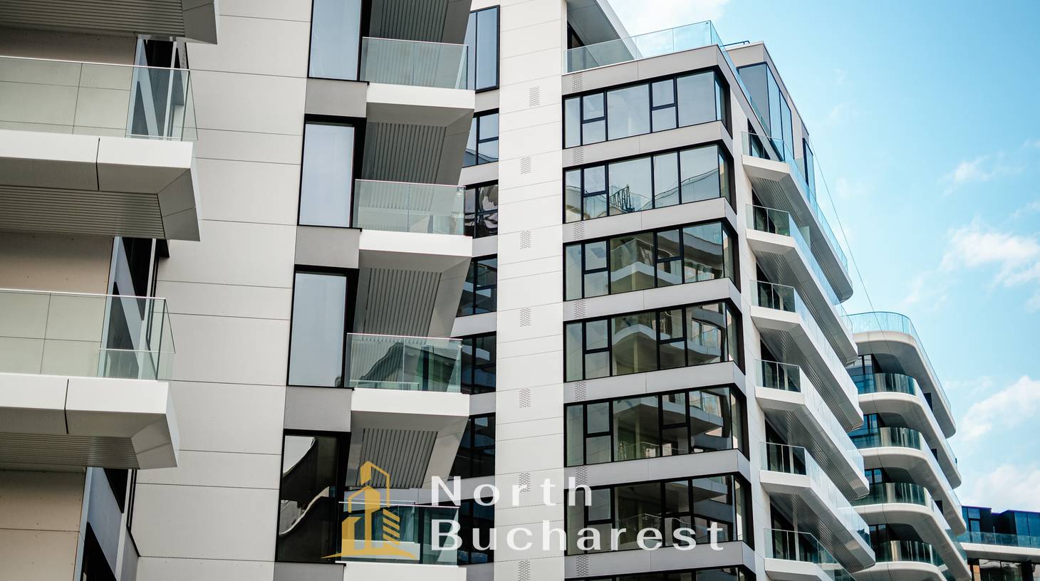 https://images.northbucharest.ro/QZNM0K45qzIL8R4CGayyWsujVPM1VU7AoDRc-rTtLjo/watermark:0.75:so:0:30:0.39/resize:fill:1460:816:1/gravity:ce/bG9jYWw6Ly8vZXN0YXRlL2xyLzRiNDBjMjhjLWFmMjItNDQ3YS05YWMxLTJiNjU0YWNkM2NjNi5qcGVn