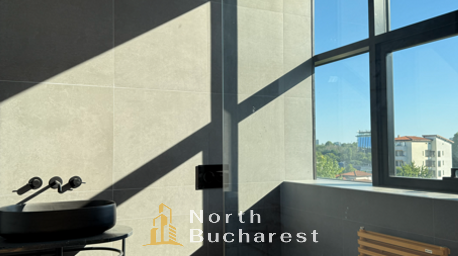 https://images.northbucharest.ro/QoVyKh6JDZeG-WGBVtNigRmxUhQpgNzBuKMFvh6PC0E/watermark:0.75:so:0:30:0.39/resize:fill:1460:816:1/gravity:ce/bG9jYWw6Ly8vZXN0YXRlL2xyLzE0MjllZjRjLWJiYzYtNGQxMC1iMjM0LWY1NmRjMTJlYzQ0NS5wbmc