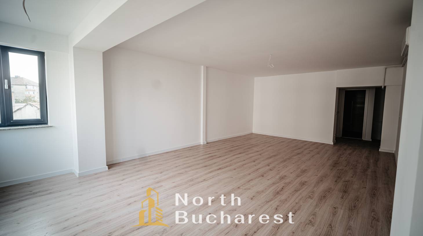 https://images.northbucharest.ro/Rq30w9vF6FbnyKQnagpSQdSZ45_T7X-PT_xj9DpWUeI/watermark:0.75:so:0:30:0.39/resize:fill:1460:816:1/gravity:ce/bG9jYWw6Ly8vZXN0YXRlL2xyLzMyY2Y3ZGZhLTM5MmItNGZlYy1iMDA4LTczMDMwOGQ0YWJkYi5qcGVn