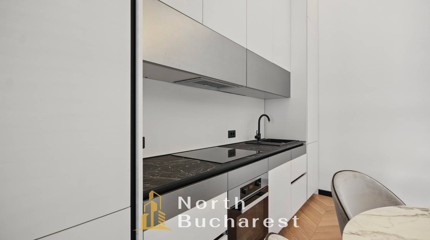 https://images.northbucharest.ro/RqRs99vUUAvo5SmviuVLWU2_eamvxWRLMsmg3n5jdpI/watermark:0.75:so:0:30:0.39/resize:fill:1460:816:1/gravity:ce/bG9jYWw6Ly8vZXN0YXRlL2xyL2M3NzAzMzlmLTc2ZTYtNGQ5Mi1hMjJlLWQ3OTYyZTc3ODA2OS5qcGVn