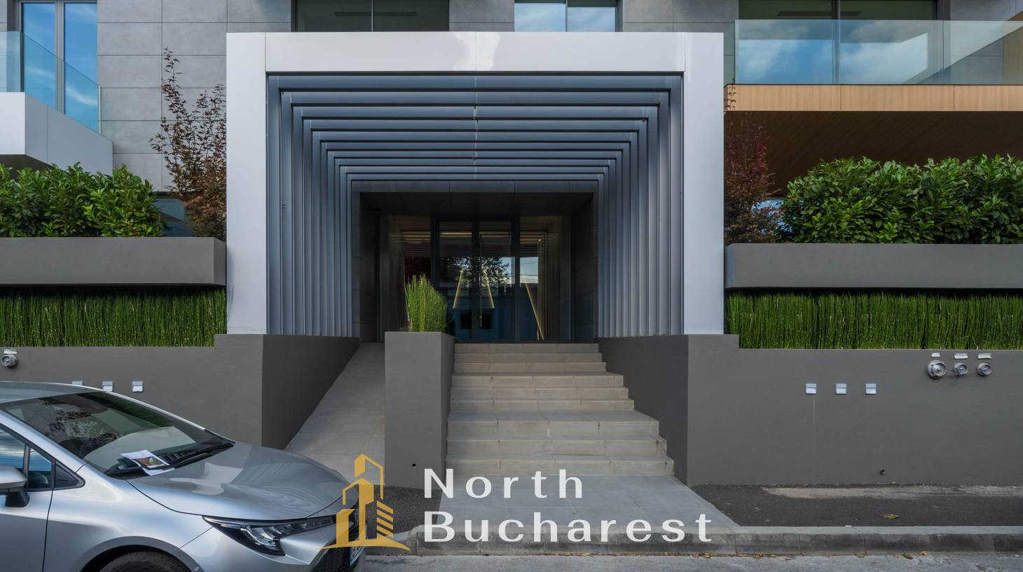 https://images.northbucharest.ro/RyjyydvG7C6Ri6NhCeHLiX3D6a7s7wACxdufq6KOXLg/watermark:0.75:so:0:30:0.39/resize:fill:1460:816:1/gravity:ce/bG9jYWw6Ly8vY29tcGxleC9zbGlkZXMvNTRmNjM4MTQtNzcxNi00YTgxLWJlZDYtMzc0MGQyODRlNjk5LmpwZWc