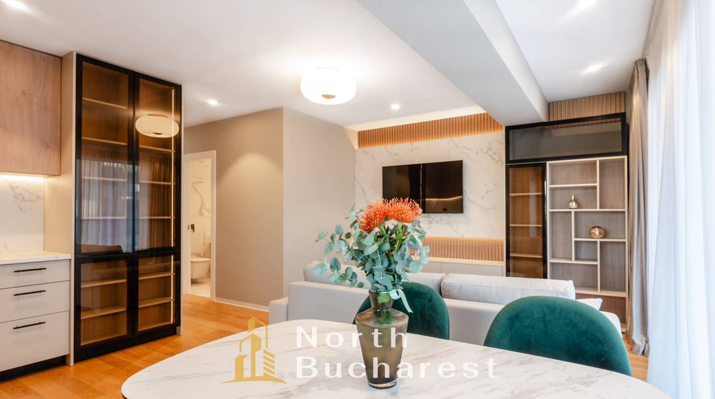 https://images.northbucharest.ro/SNQ_VwMDYZwK5c4KVam_0dDBpN6jEhpIpUsMcX9ooG0/watermark:0.75:so:0:30:0.39/resize:fill:1460:816:1/gravity:ce/bG9jYWw6Ly8vZXN0YXRlL2xyLzdlMDBmMzVjLWE0MWYtNDZmOC04MmFjLTAwMTE4MzcyMTAzOC5qcGVn