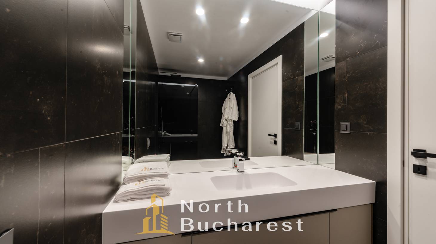 https://images.northbucharest.ro/SlXCXqUSez6bYVNnzHSgx7BUM0VgSdCXvDMO5k-kz-I/watermark:0.75:so:0:30:0.39/resize:fill:1460:816:1/gravity:ce/bG9jYWw6Ly8vZXN0YXRlL2xyL2ExN2YzMDI4LTE2YjEtNDk4YS1hYWM4LThhNjUwMGVlOWU5Ny5qcGVn